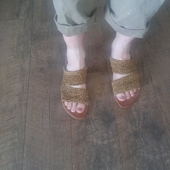 NIB CYDWOQ Brave Sandals Tan (42) 11 - Picture 6 of 8